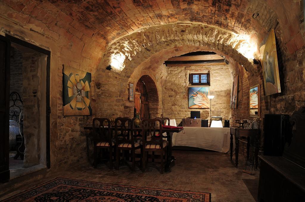 La Residenza Del Bargello Villa กุบบีโอ ภายนอก รูปภาพ